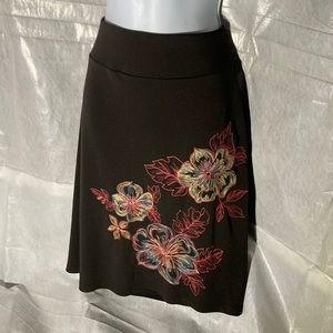 25-7 NEW YORK & CO. brown multicolor floral embroidered a-line skirt M